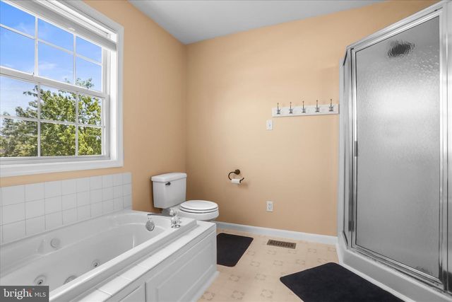39 N PHEASANT WAY, Abbottstown, PA 17301