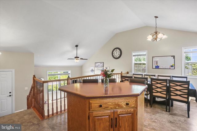 39 N PHEASANT WAY, Abbottstown, PA 17301