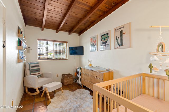 814 N Dodge Boulevard, Tucson, AZ 85716