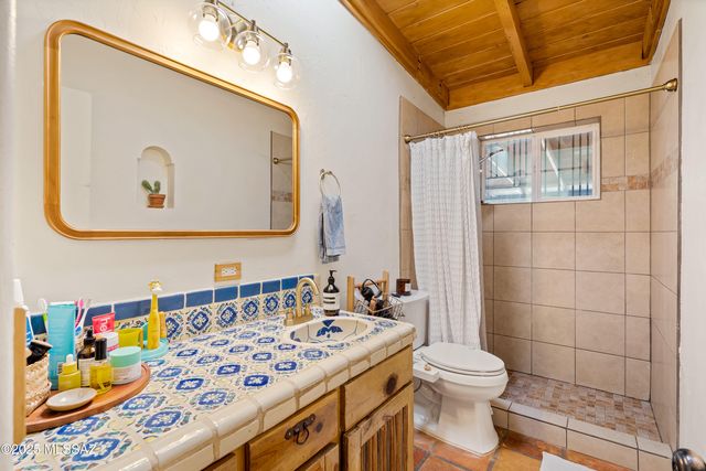 814 N Dodge Boulevard, Tucson, AZ 85716