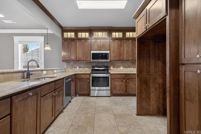 7413 PEACH BLOSSOM, Benton, AR 72019
