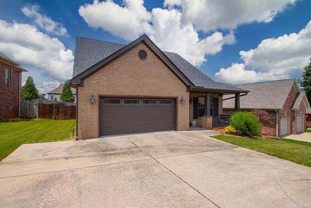 7413 PEACH BLOSSOM, Benton, AR 72019
