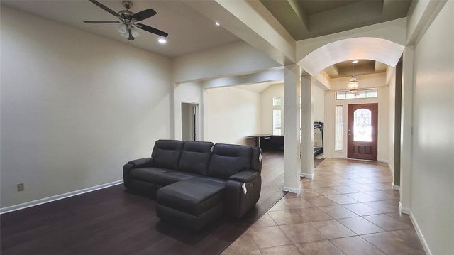 10615 Cortland Ridge Lane, Cypress, TX 77433