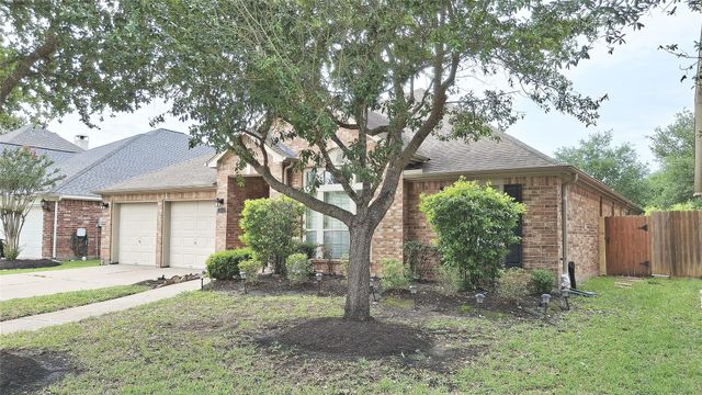 10615 Cortland Ridge Lane, Cypress, TX 77433