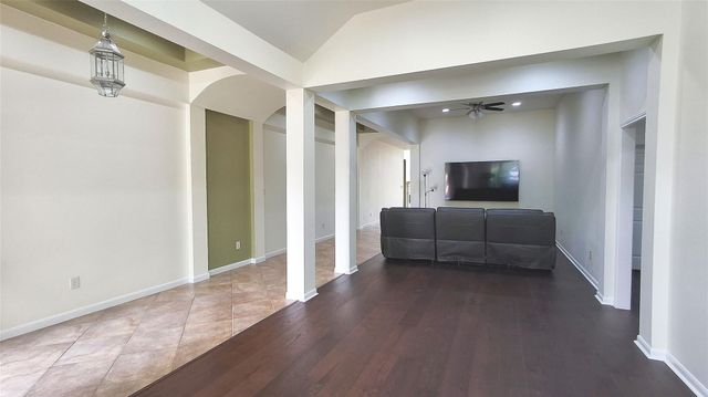 10615 Cortland Ridge Lane, Cypress, TX 77433