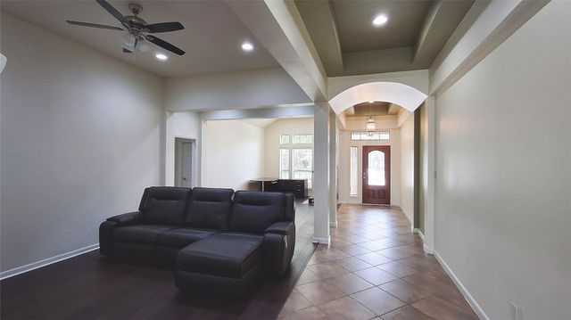 10615 Cortland Ridge Lane, Cypress, TX 77433