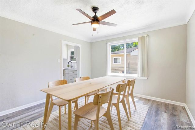 26546 Palmer Boulevard, Madison Heights, MI 48071