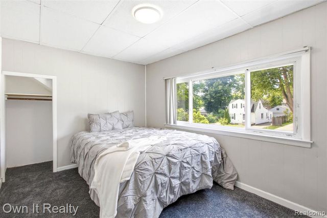 26546 Palmer Boulevard, Madison Heights, MI 48071