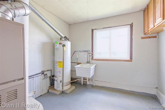 26546 Palmer Boulevard, Madison Heights, MI 48071