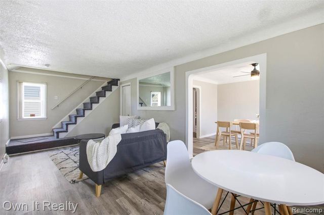 26546 Palmer Boulevard, Madison Heights, MI 48071