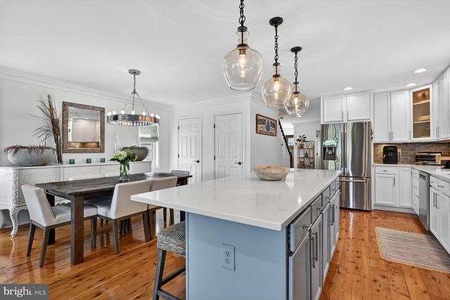 512 RIVERSIDE DR, Pasadena, MD 21122
