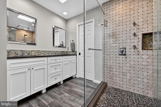 512 RIVERSIDE DR, Pasadena, MD 21122