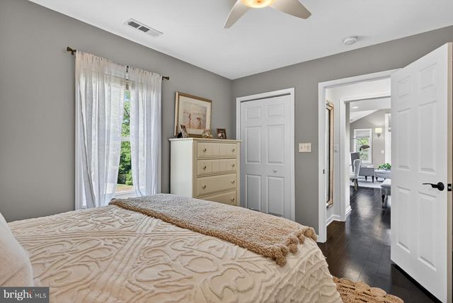 512 RIVERSIDE DR, Pasadena, MD 21122