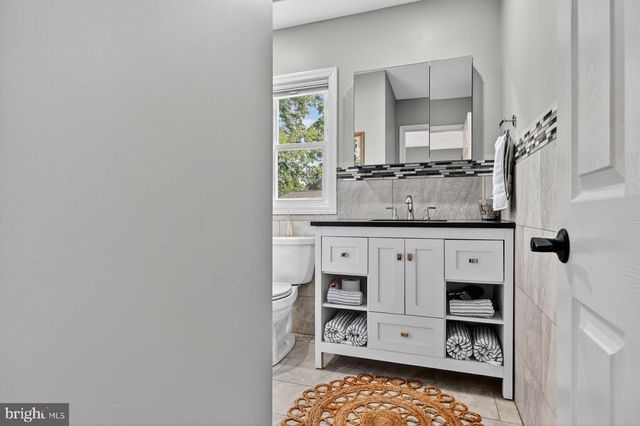 512 RIVERSIDE DR, Pasadena, MD 21122