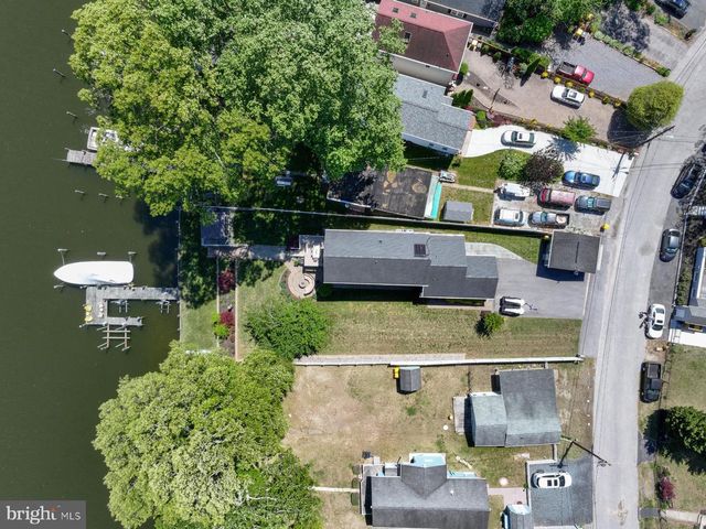 512 RIVERSIDE DR, Pasadena, MD 21122