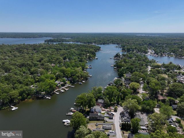 512 RIVERSIDE DR, Pasadena, MD 21122