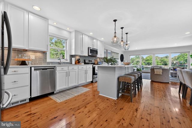 512 RIVERSIDE DR, Pasadena, MD 21122