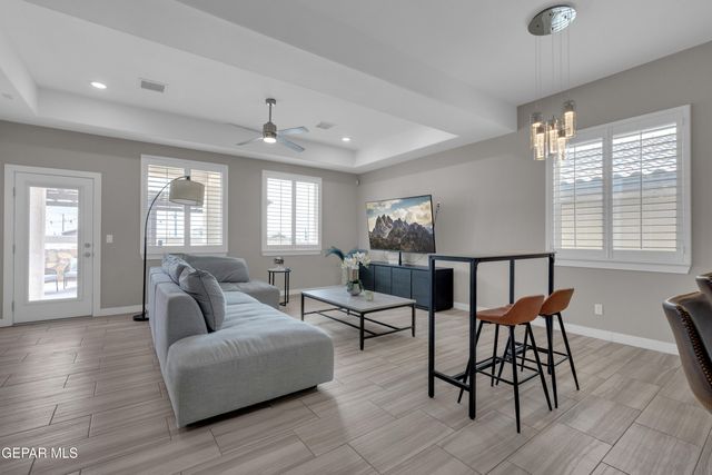 12830 Osmotherley Avenue, El Paso, TX 79928