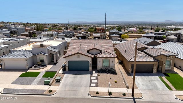 12830 Osmotherley Avenue, El Paso, TX 79928