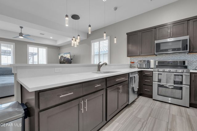 12830 Osmotherley Avenue, El Paso, TX 79928