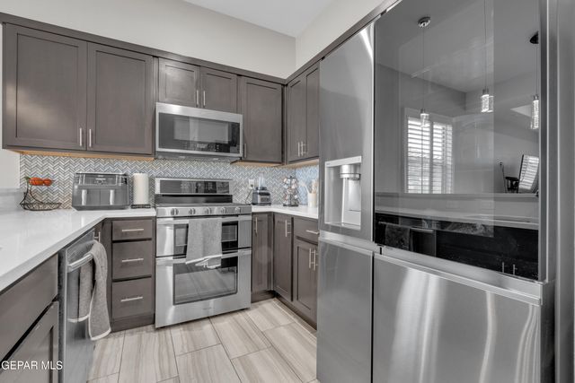 12830 Osmotherley Avenue, El Paso, TX 79928