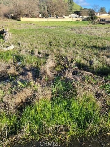 2810 10th Street, Clearlake, CA 95422