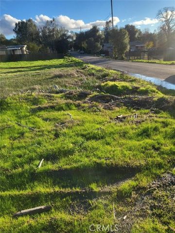 2810 10th Street, Clearlake, CA 95422