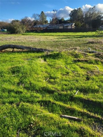 2810 10th Street, Clearlake, CA 95422