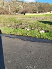 2810 10th Street, Clearlake, CA 95422