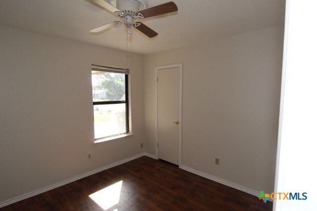 1011 N 4th Street, Copperas Cove, TX 76522