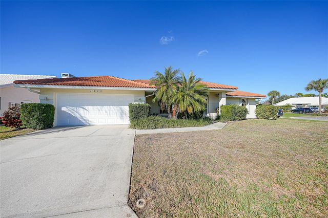 1325 COVEY COURT, Venice, FL 34293
