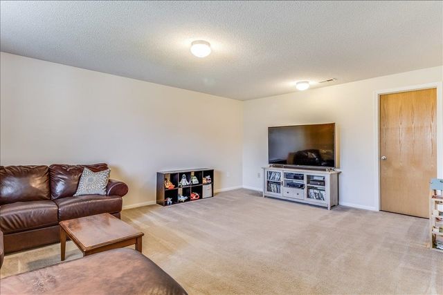 1956 E Glen Hills, Derby, KS 67037