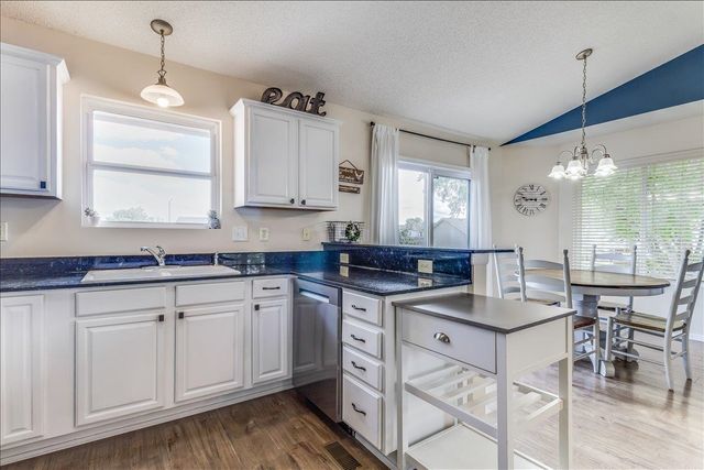 1956 E Glen Hills, Derby, KS 67037