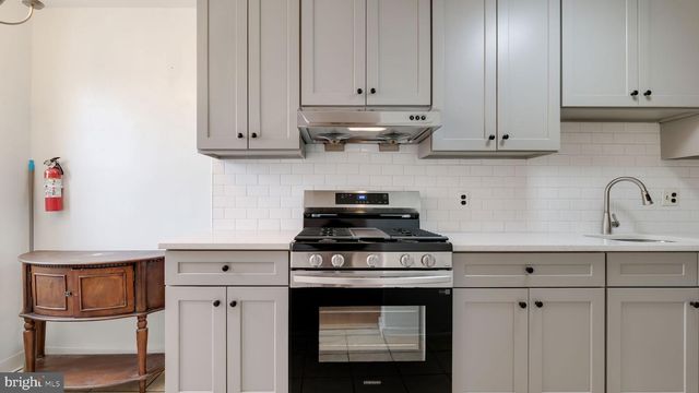 7059 CASTOR AVE, Philadelphia, PA 19149