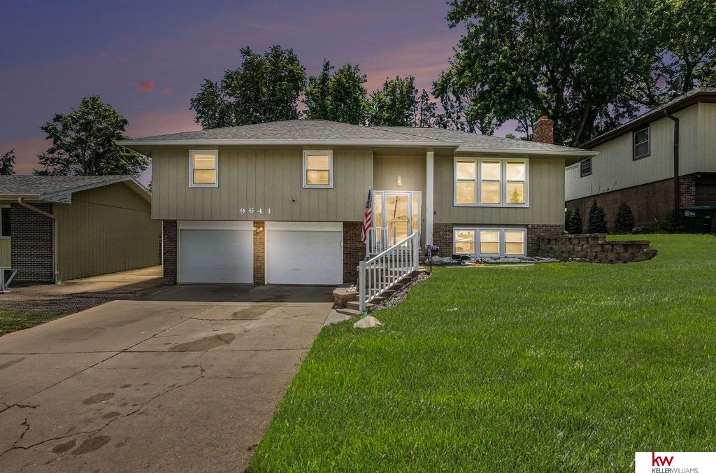 9641 Camden Avenue, Omaha, NE 68134