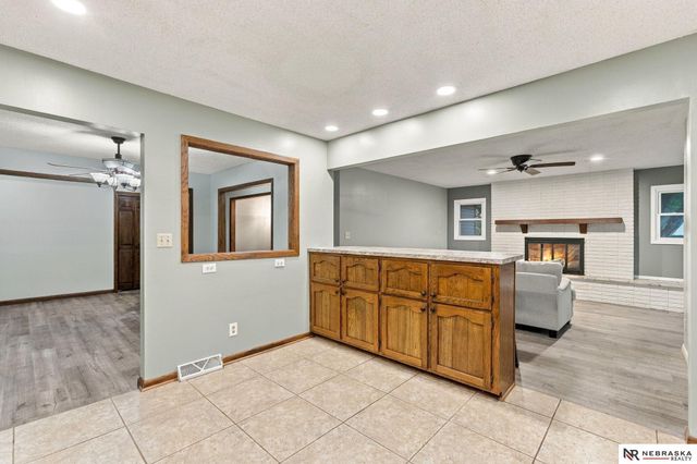 2450 N Ridge Road, Fremont, NE 68025
