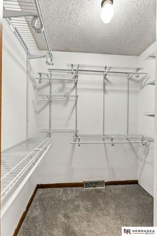 2450 N Ridge Road, Fremont, NE 68025