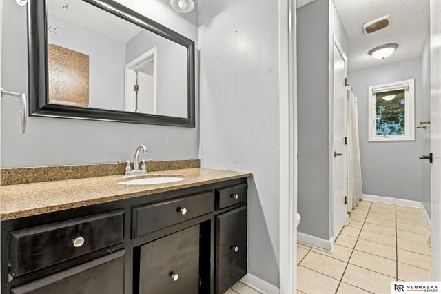 2450 N Ridge Road, Fremont, NE 68025