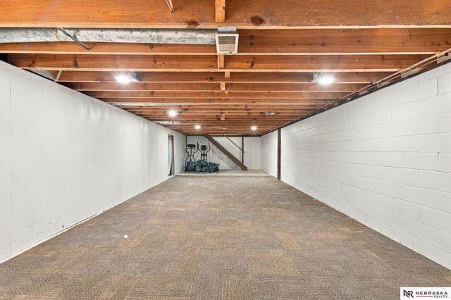 2450 N Ridge Road, Fremont, NE 68025