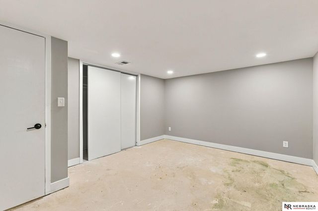 2450 N Ridge Road, Fremont, NE 68025