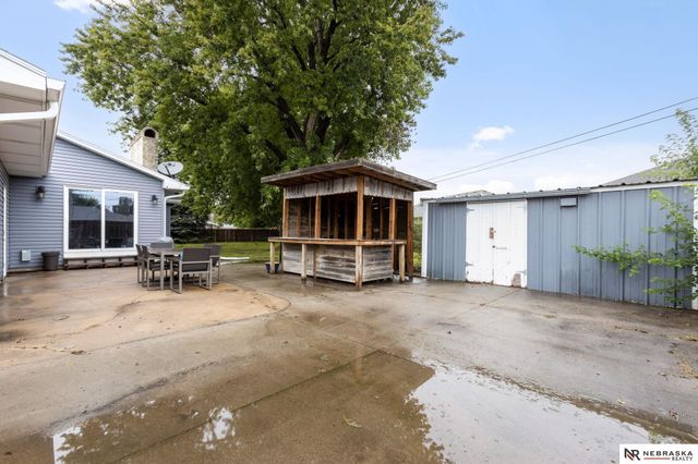 2450 N Ridge Road, Fremont, NE 68025