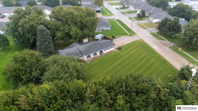 2450 N Ridge Road, Fremont, NE 68025
