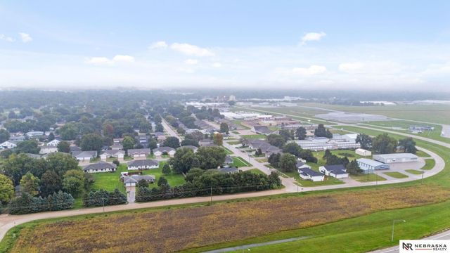 2450 N Ridge Road, Fremont, NE 68025