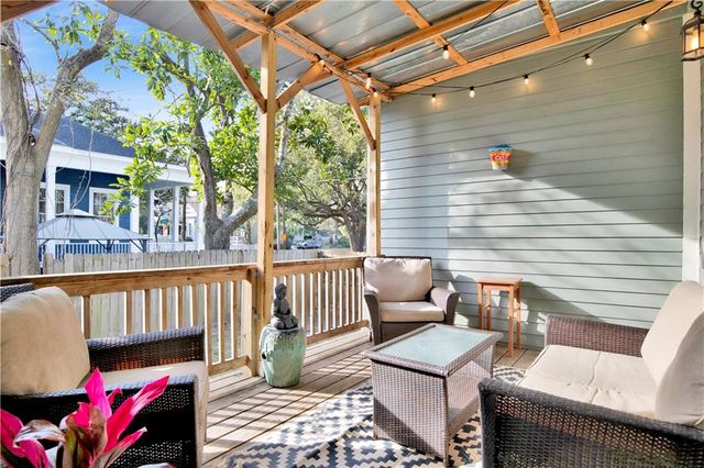 1015 Old Shell Road, Mobile, AL 36604