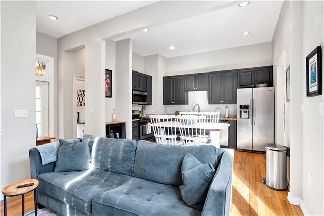 1015 Old Shell Road, Mobile, AL 36604