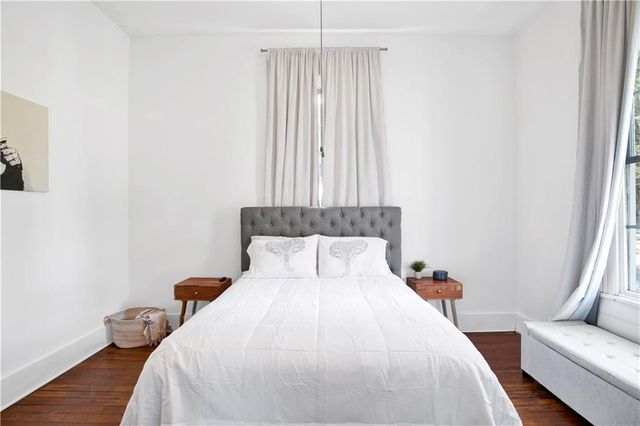 1015 Old Shell Road, Mobile, AL 36604