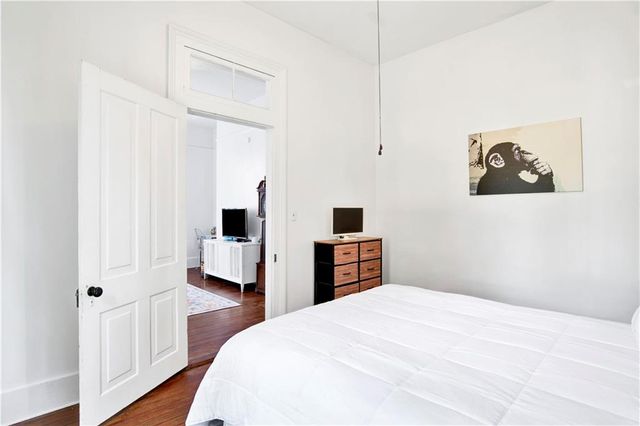 1015 Old Shell Road, Mobile, AL 36604