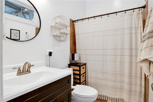 1015 Old Shell Road, Mobile, AL 36604