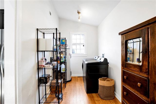 1015 Old Shell Road, Mobile, AL 36604