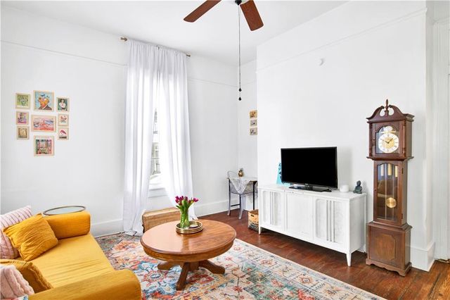 1015 Old Shell Road, Mobile, AL 36604